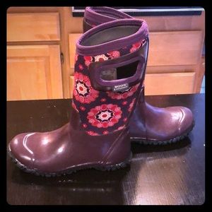 Girls Bogs boots